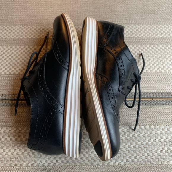 Cole Haan Oxfords size 6 - Picture 3 of 4